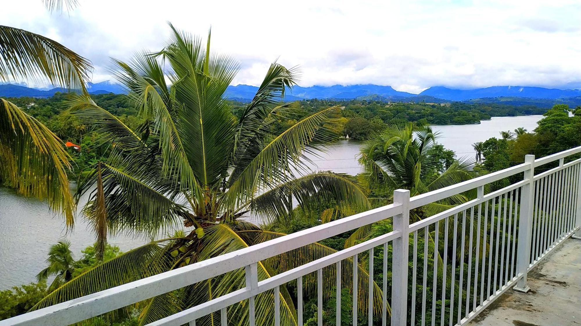 Mahaweli View Inn Kandy Zewnętrze zdjęcie