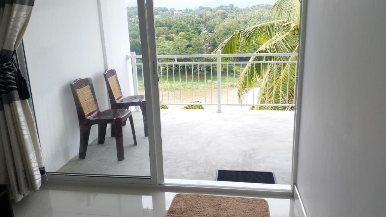 Mahaweli View Inn Kandy Zewnętrze zdjęcie