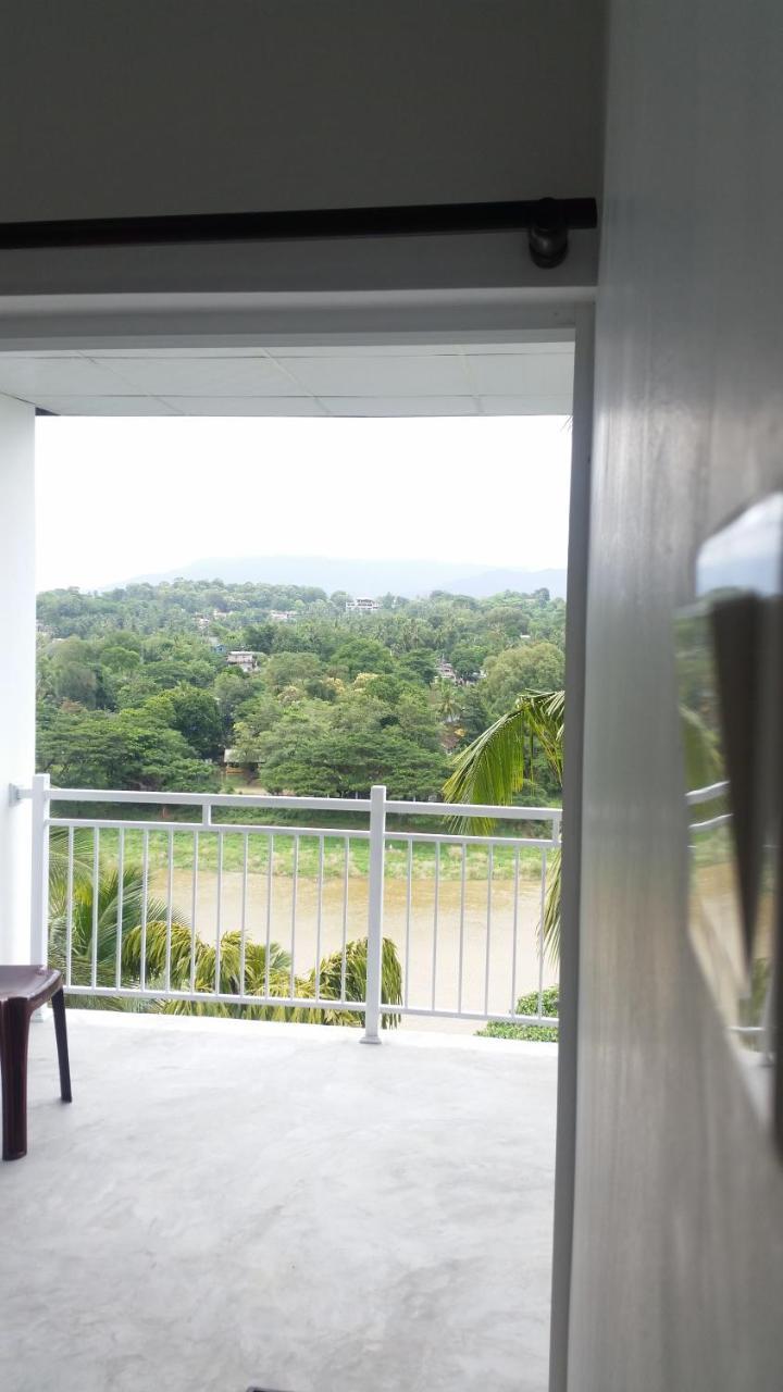 Mahaweli View Inn Kandy Zewnętrze zdjęcie