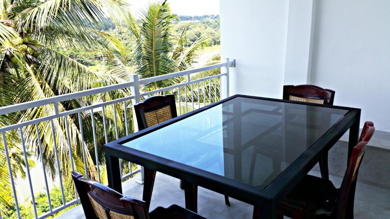 Mahaweli View Inn Kandy Zewnętrze zdjęcie