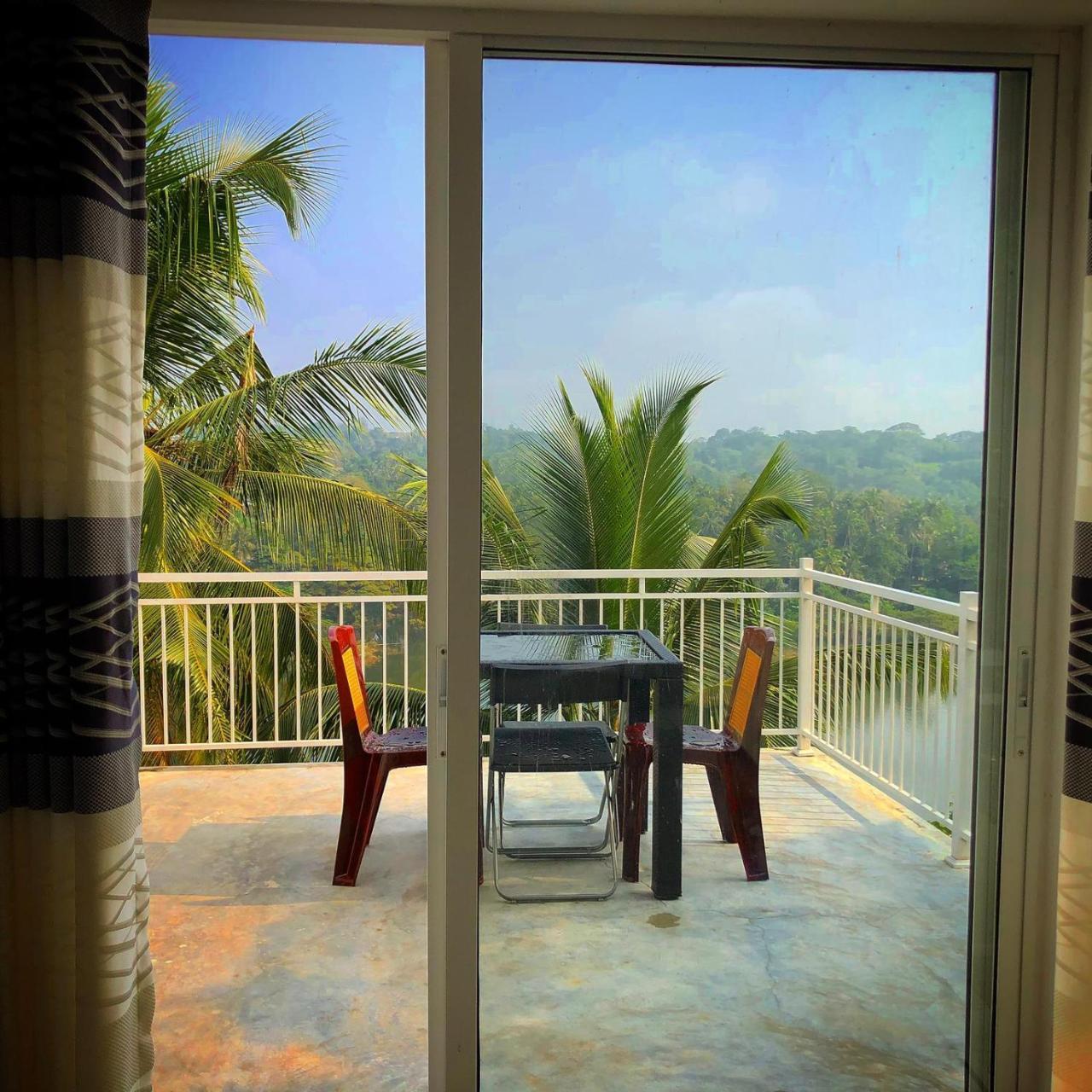 Mahaweli View Inn Kandy Zewnętrze zdjęcie