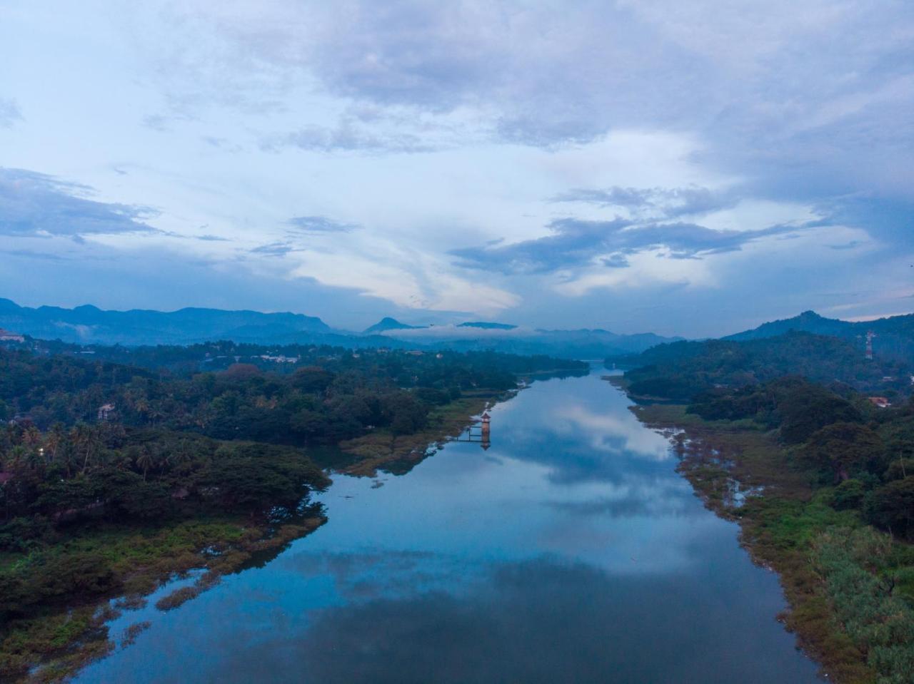 Mahaweli View Inn Kandy Zewnętrze zdjęcie