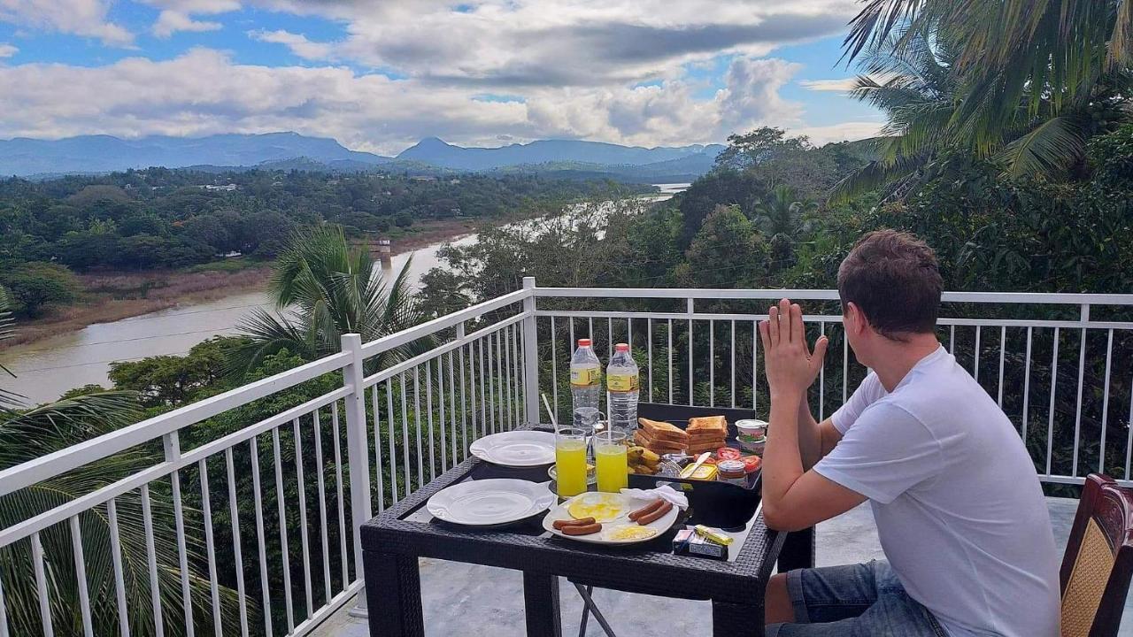 Mahaweli View Inn Kandy Zewnętrze zdjęcie